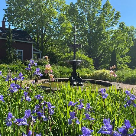 Blomidon Inn Вулфвилл Экстерьер фото