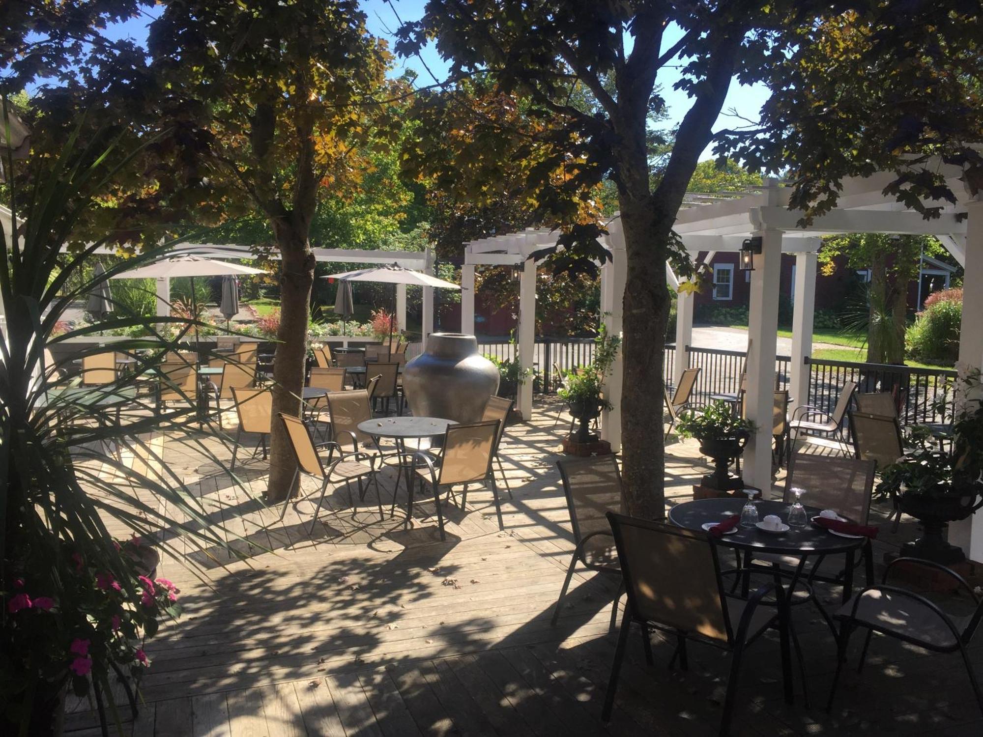 Blomidon Inn Вулфвилл Экстерьер фото